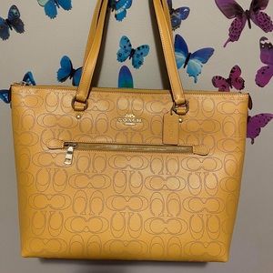 Coach Tote Brand New